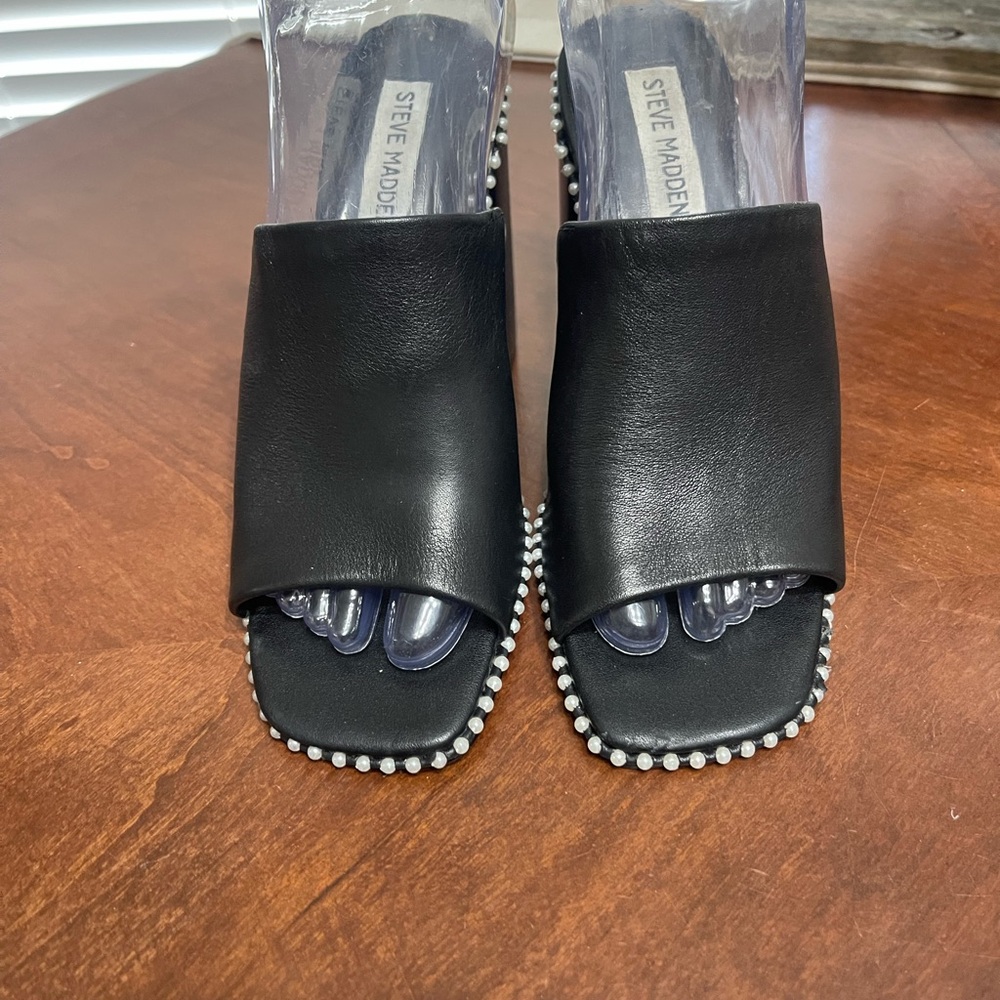 Steve Madden Leather Block Heel Pearl  Decoded Sandals - Picture 3 of 12